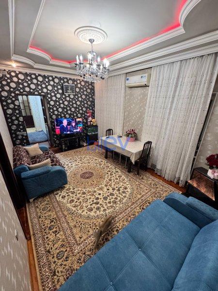 Satılır 3 otaqlı Köhnə Tikili  60m², Bakı