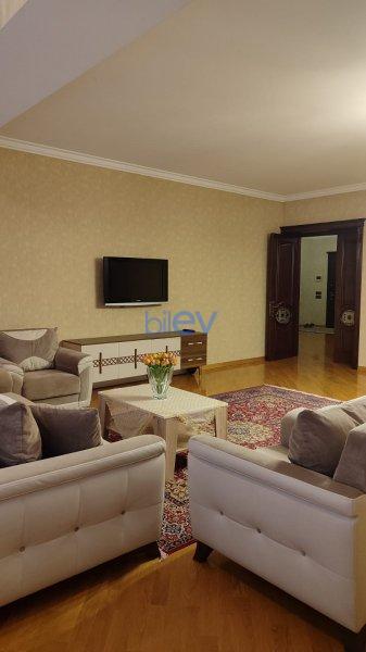 Kirayə (aylıq) 2 otaqlı Yeni Tikili  115m², Bakı