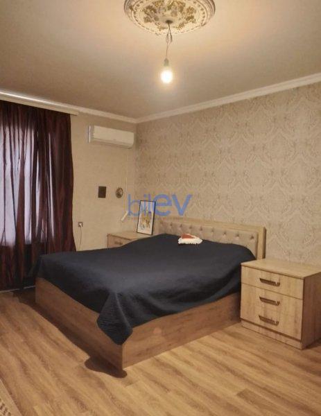 Satılır 5 otaqlı Həyət evi  228m², Bakı