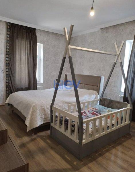 Satılır 5 otaqlı Həyət evi  228m², Bakı