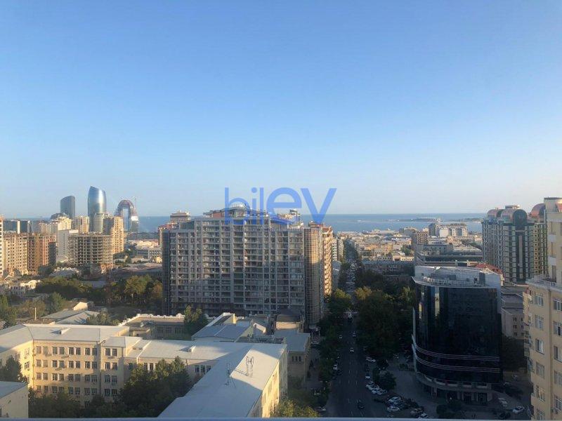 Kirayə (aylıq) 4 otaqlı Yeni Tikili  220m², Bakı