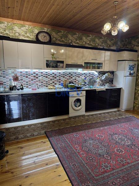 Satılır 5 otaqlı Həyət evi  4m², Bakı