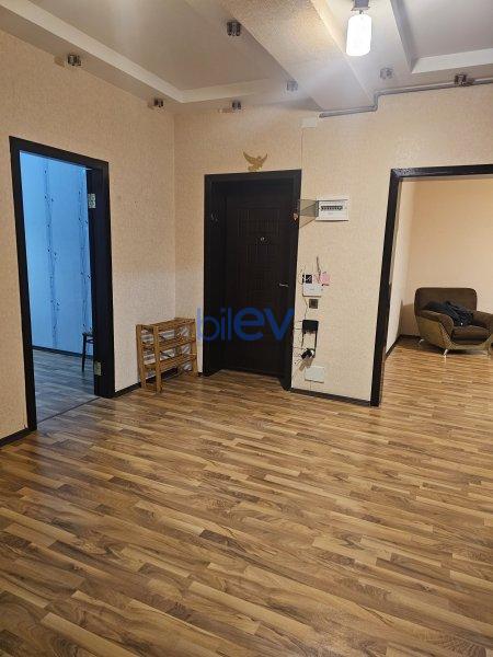Kirayə (aylıq) 3 otaqlı Yeni Tikili  100m², Bakı