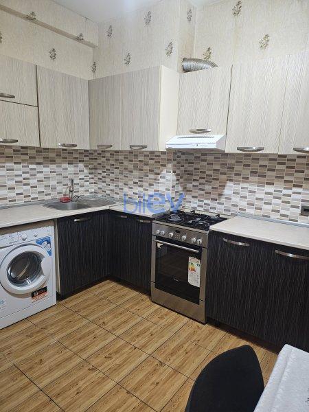 Kirayə (aylıq) 3 otaqlı Yeni Tikili  100m², Bakı