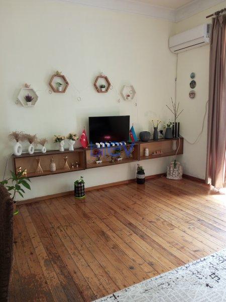 Kirayə (aylıq) 3 otaqlı Köhnə Tikili  65m², Bakı