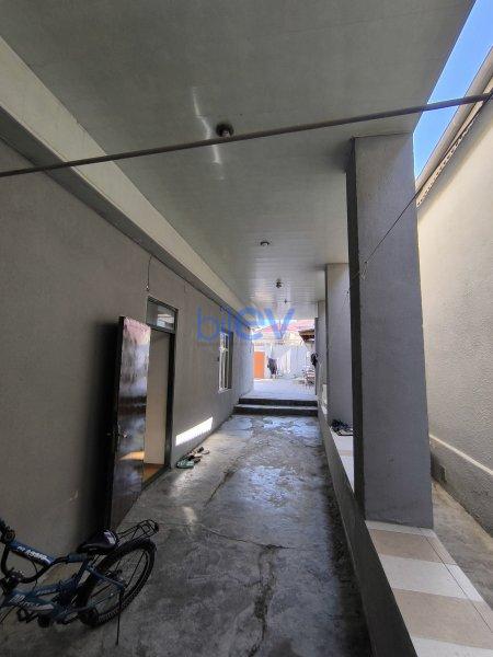 Satılır 7 otaqlı Həyət evi  307m², Bakı