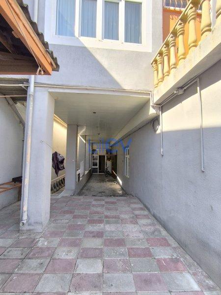 Satılır 7 otaqlı Həyət evi  307m², Bakı