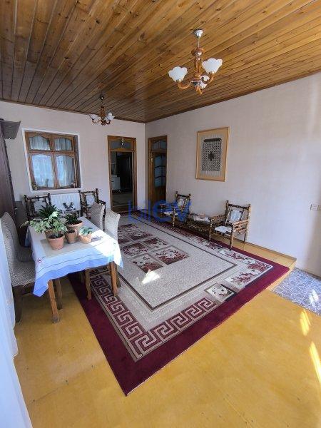 Satılır 7 otaqlı Həyət evi  307m², Bakı