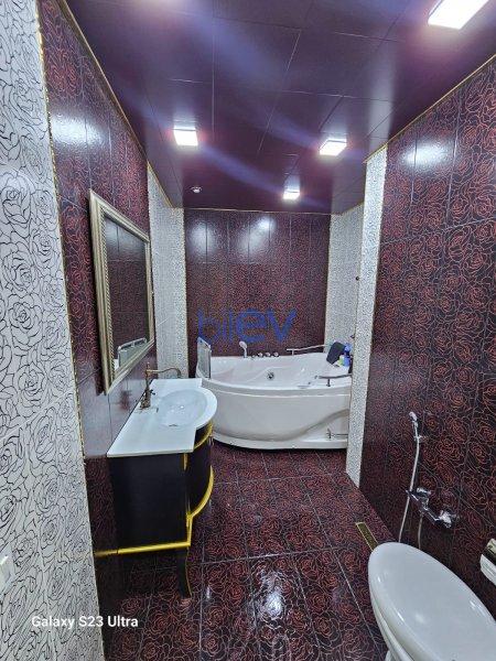Kirayə (aylıq) 3 otaqlı Yeni Tikili  140m², Bakı