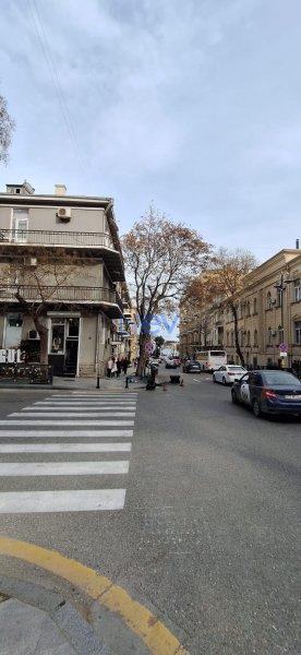 Satılır 5 otaqlı Köhnə Tikili  90m², Bakı
