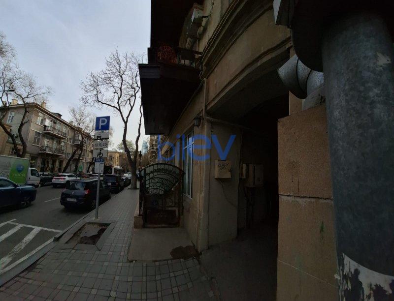 Satılır 5 otaqlı Köhnə Tikili  90m², Bakı