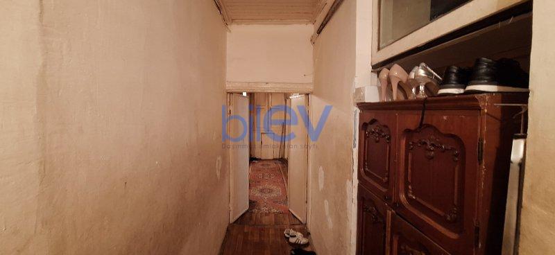 Satılır 5 otaqlı Köhnə Tikili  90m², Bakı