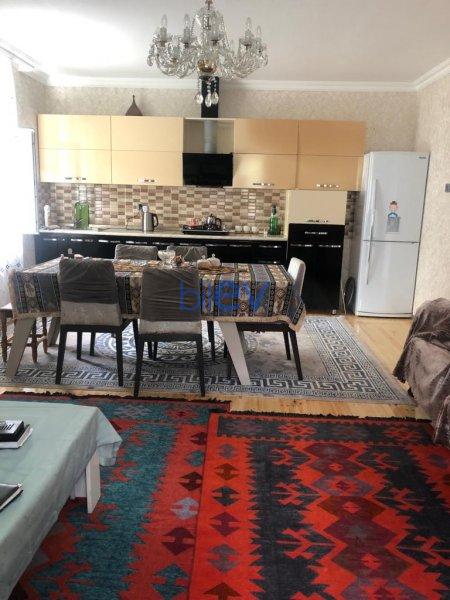 Kirayə (günlük) 3 otaqlı Həyət evi  100m², Qax