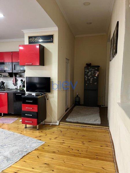 Satılır 3 otaqlı Köhnə Tikili  90m², Bakı