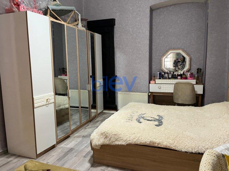 Satılır 3 otaqlı Köhnə Tikili  90m², Bakı