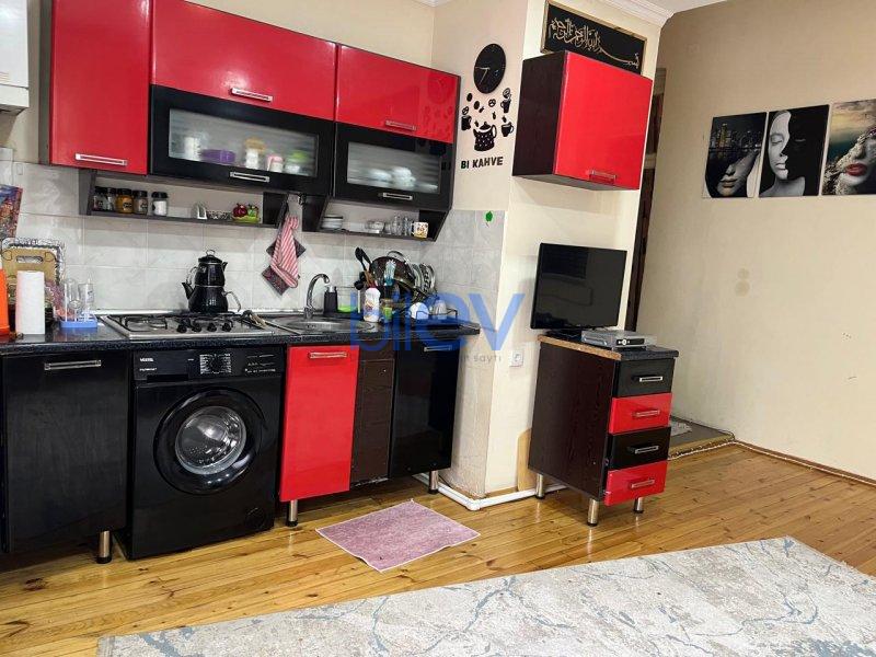 Satılır 3 otaqlı Köhnə Tikili  90m², Bakı