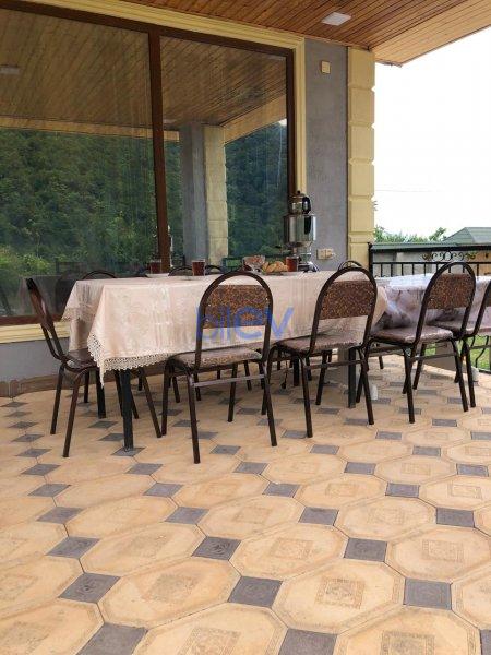 Kirayə (günlük) 6 otaqlı Həyət evi  300m², Qax