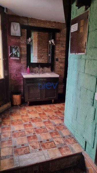 Satılır  otaqlı Obyekt  170m², Bakı