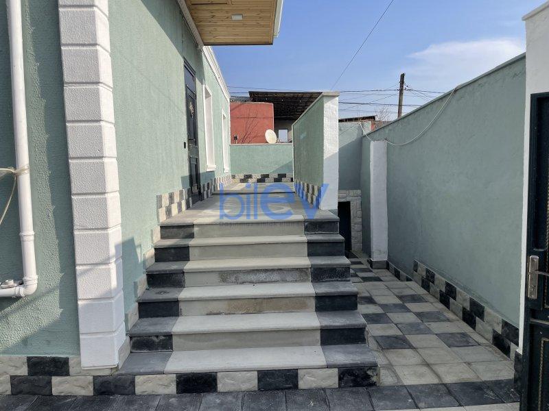 Satılır 5 otaqlı Həyət evi  250m², Bakı