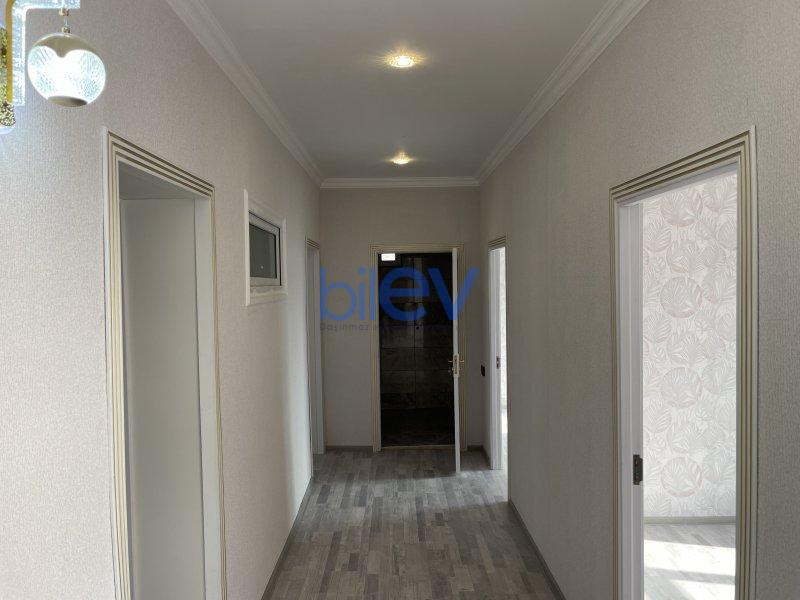 Satılır 5 otaqlı Həyət evi  250m², Bakı