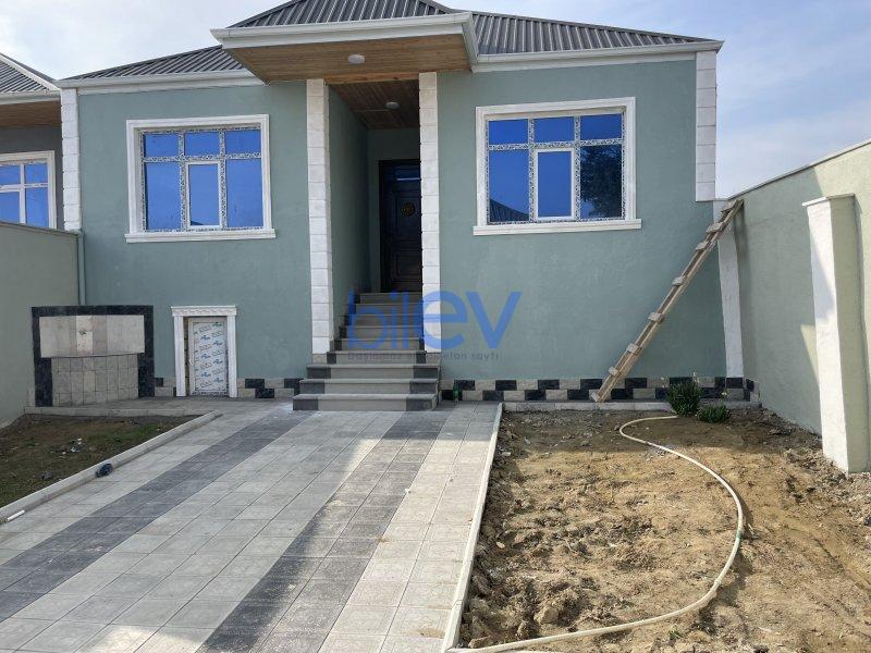 Satılır 4 otaqlı Həyət evi  250m², Bakı