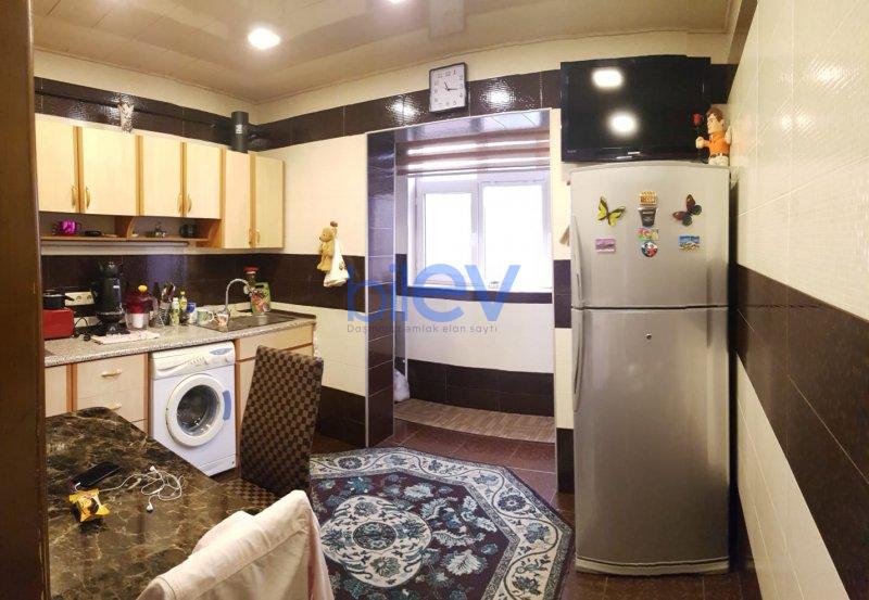 Satılır 3 otaqlı Köhnə Tikili  80m², Bakı