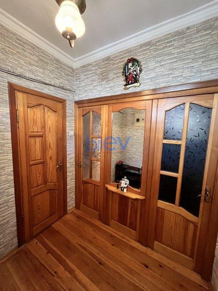 Satış 2 otaqlı Köhnə Tikili bina evi  40m², Bakı