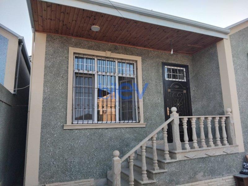 Satılır 4 otaqlı Həyət evi  90m², Bakı