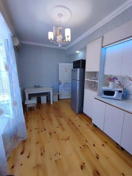 Satılır 5 otaqlı Həyət evi  160m², Bakı