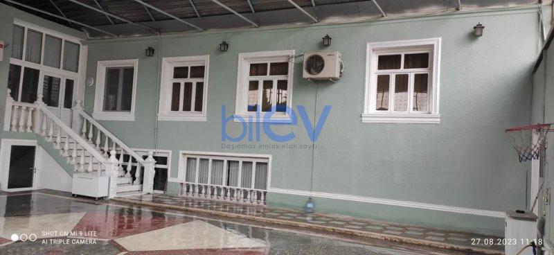 Satılır 9 otaqlı Həyət evi  303m², Gəncə
