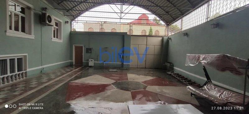Satılır 9 otaqlı Həyət evi  303m², Gəncə