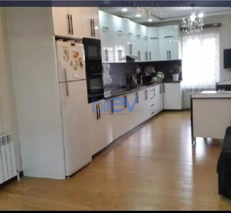Satılır 9 otaqlı Həyət evi  303m², Gəncə
