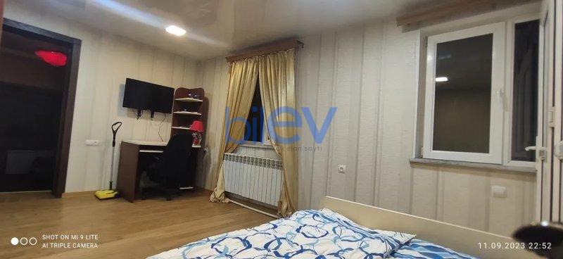 Satılır 9 otaqlı Həyət evi  303m², Gəncə
