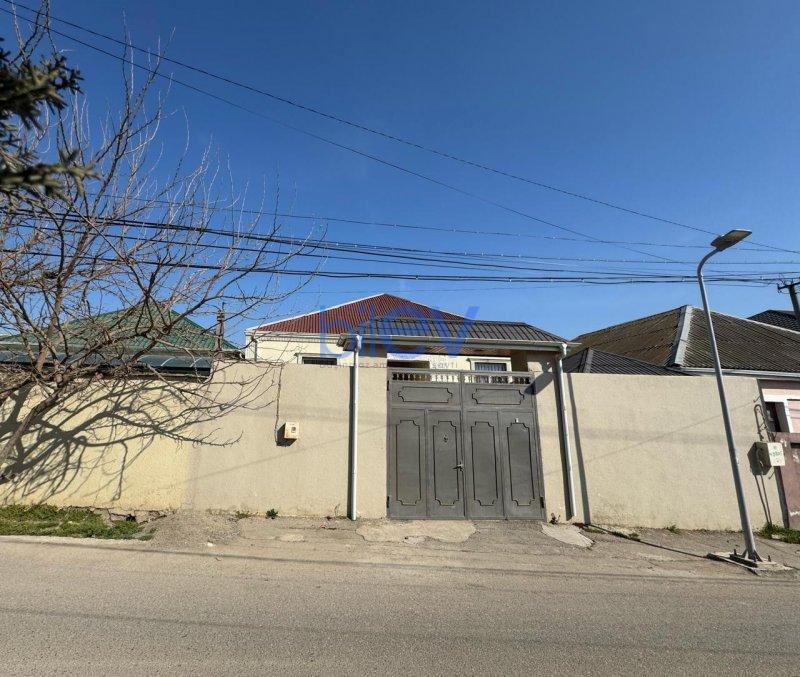 Satılır 5 otaqlı Həyət evi  2m², Bakı