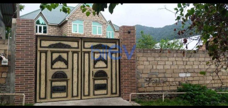 Satılır 4 otaqlı Həyət evi  270m², Qəbələ