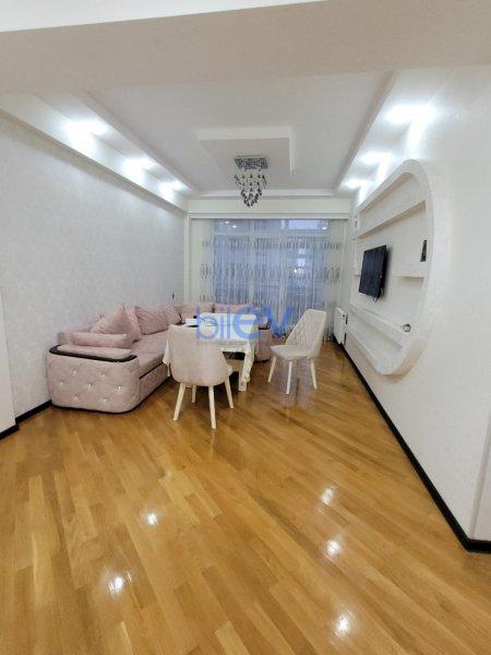 Kirayə (aylıq) 3 otaqlı Yeni Tikili  80m², Bakı
