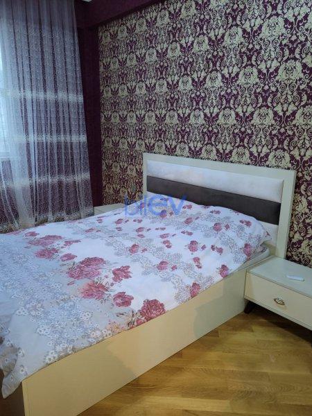 Kirayə (aylıq) 3 otaqlı Yeni Tikili  80m², Bakı
