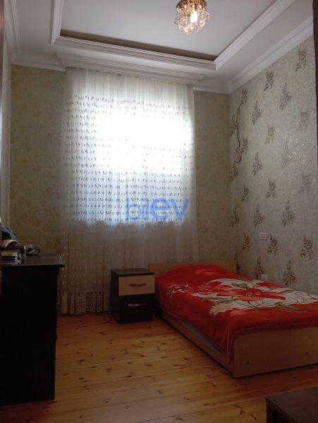 Satılır 4 otaqlı Həyət evi  140m², Bakı