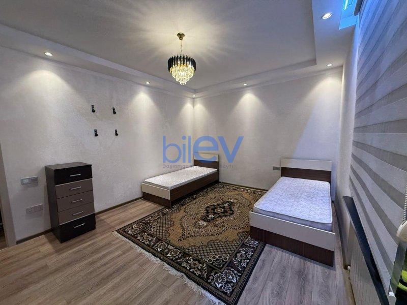 Satılır 4 otaqlı Həyət evi  145m², Bakı