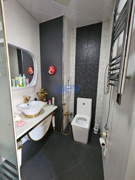 Satılır 4 otaqlı Yeni Tikili  203m², Bakı