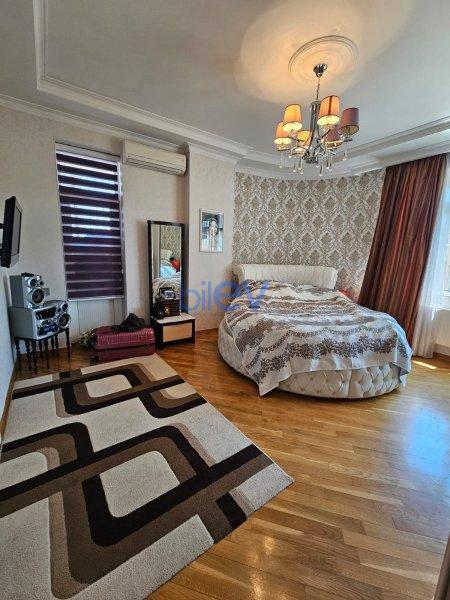 Satılır 4 otaqlı Yeni Tikili  203m², Bakı