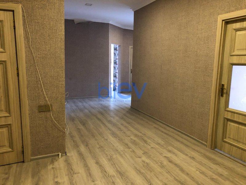 Satılır 3 otaqlı Yeni Tikili  140m², Sumqayıt