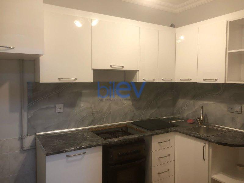 Satılır 2 otaqlı Köhnə Tikili  54m², Bakı