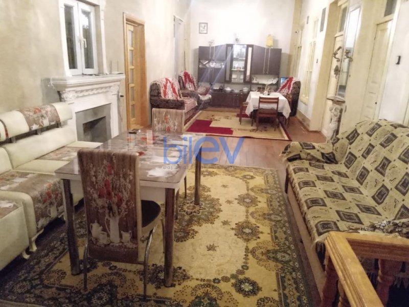 Kirayə (günlük) 2 otaqlı Həyət evi  120m², Gəncə