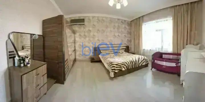 Satılır 6 otaqlı Həyət evi  183m², Bakı