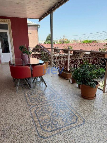 Satış 8 otaqlı Həyət evi  225m², Bakı
