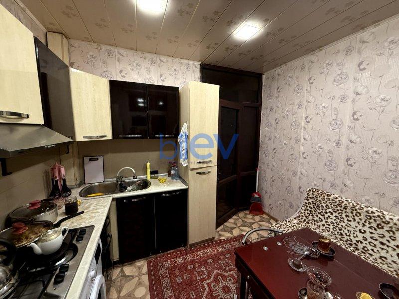 Satılır 3 otaqlı Köhnə Tikili  80m², Bakı