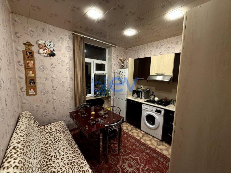 Satılır 3 otaqlı Köhnə Tikili  80m², Bakı