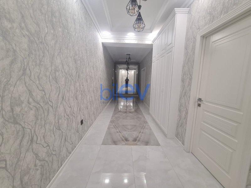 Satılır 3 otaqlı Yeni Tikili  141m², Bakı