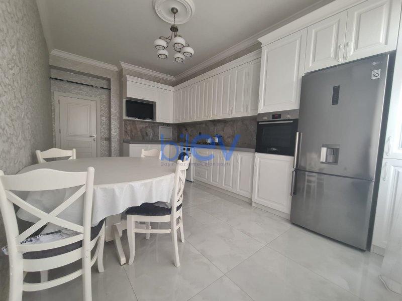 Satılır 3 otaqlı Yeni Tikili  141m², Bakı